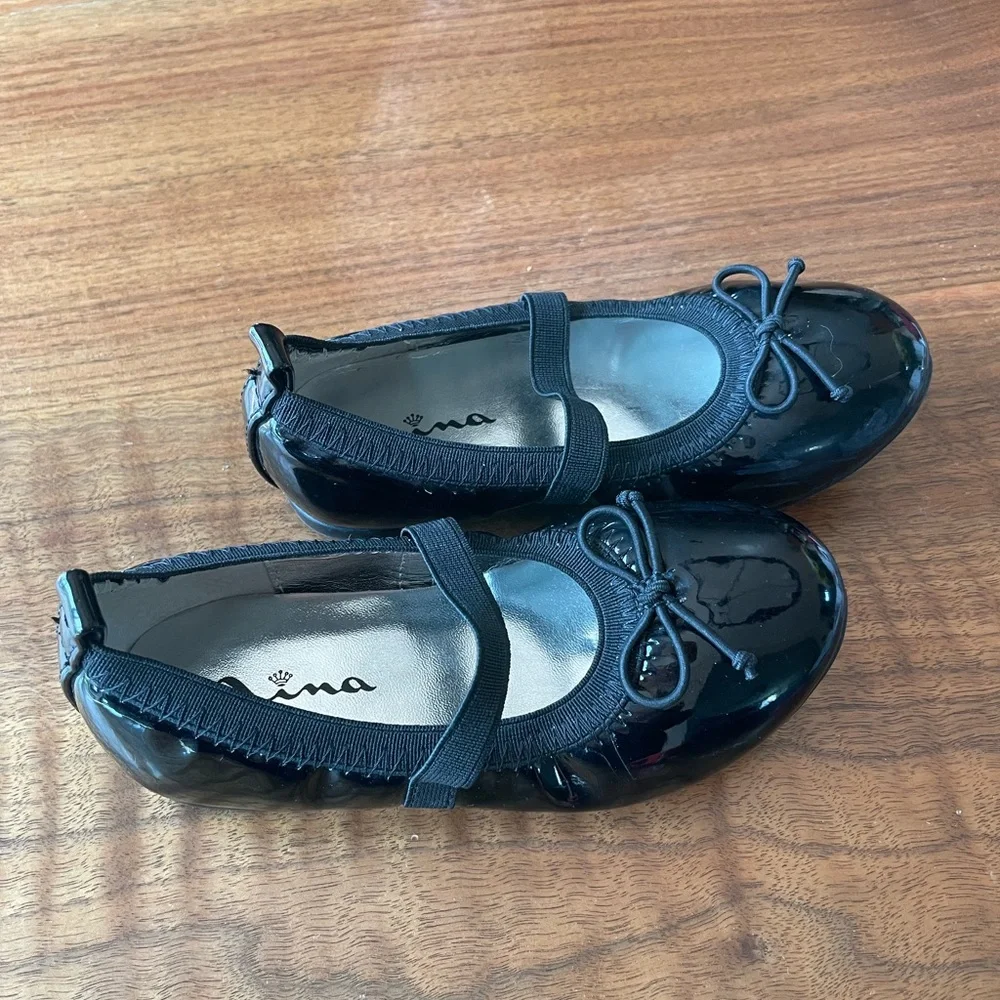 Nina
Esther Ballet Flat - Picture 2 of 5